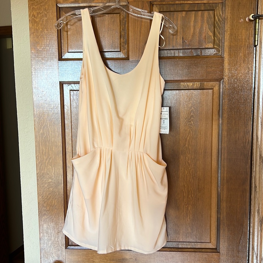 Zara light peach size M dress, lined on the inside